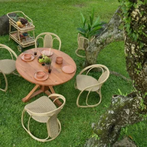 Toba Dining Set